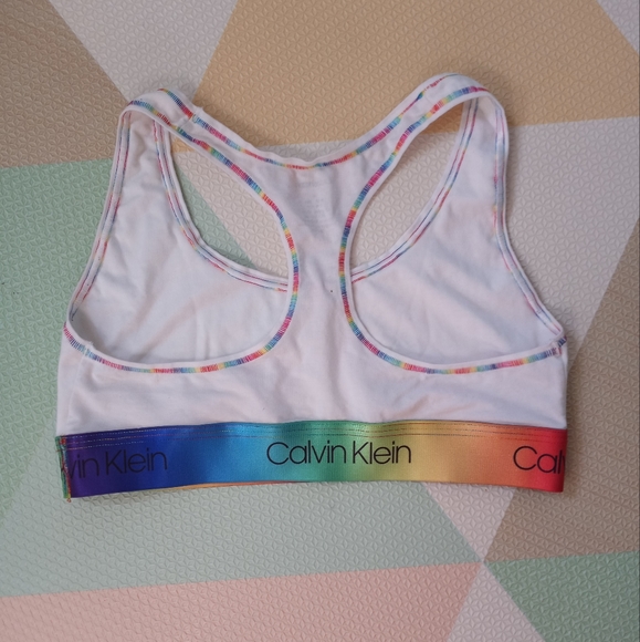 Calvin Klein Nwot Size Medium Bra - Picture 7 of 7